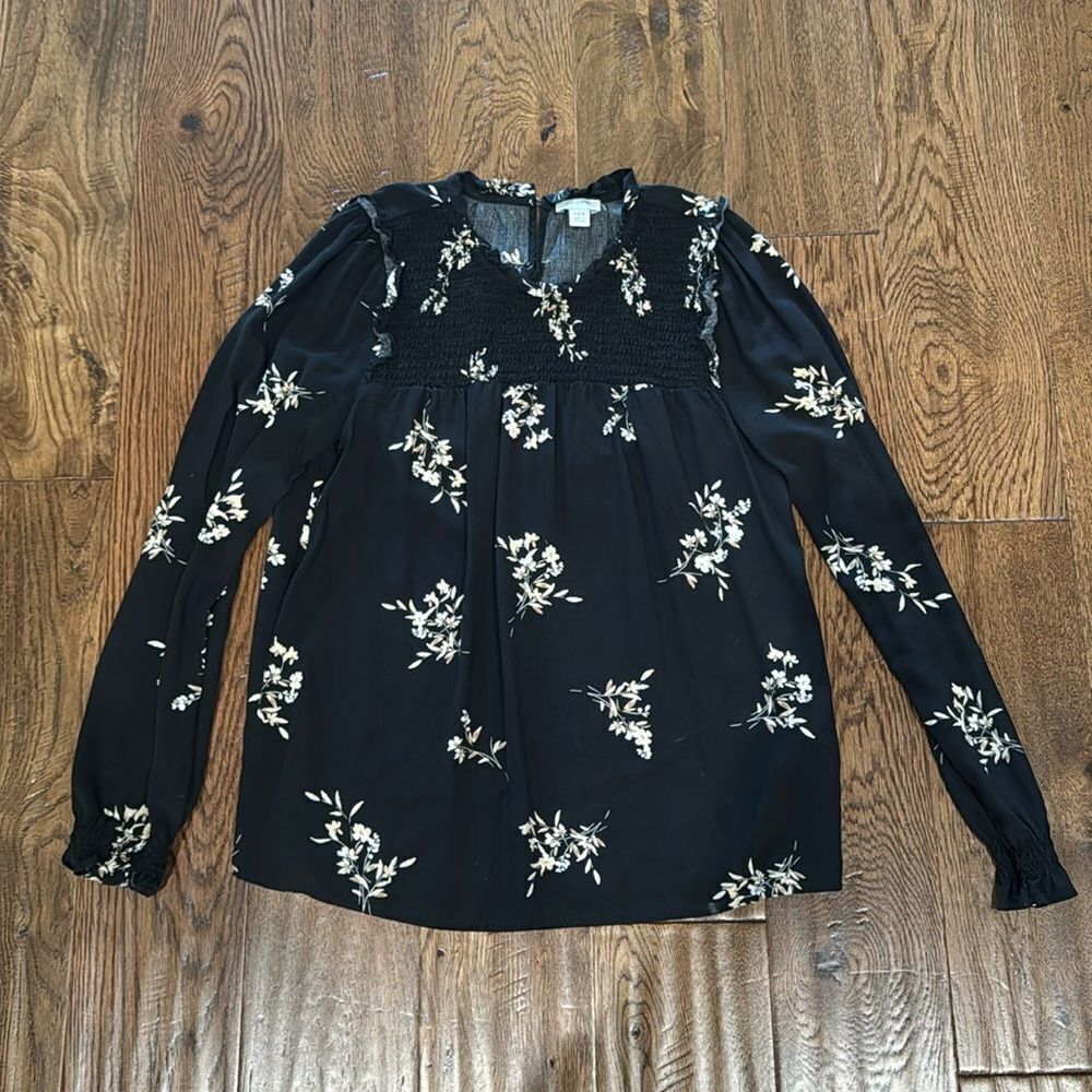 J Crew women’s blouse. Black floral. Sz XXS